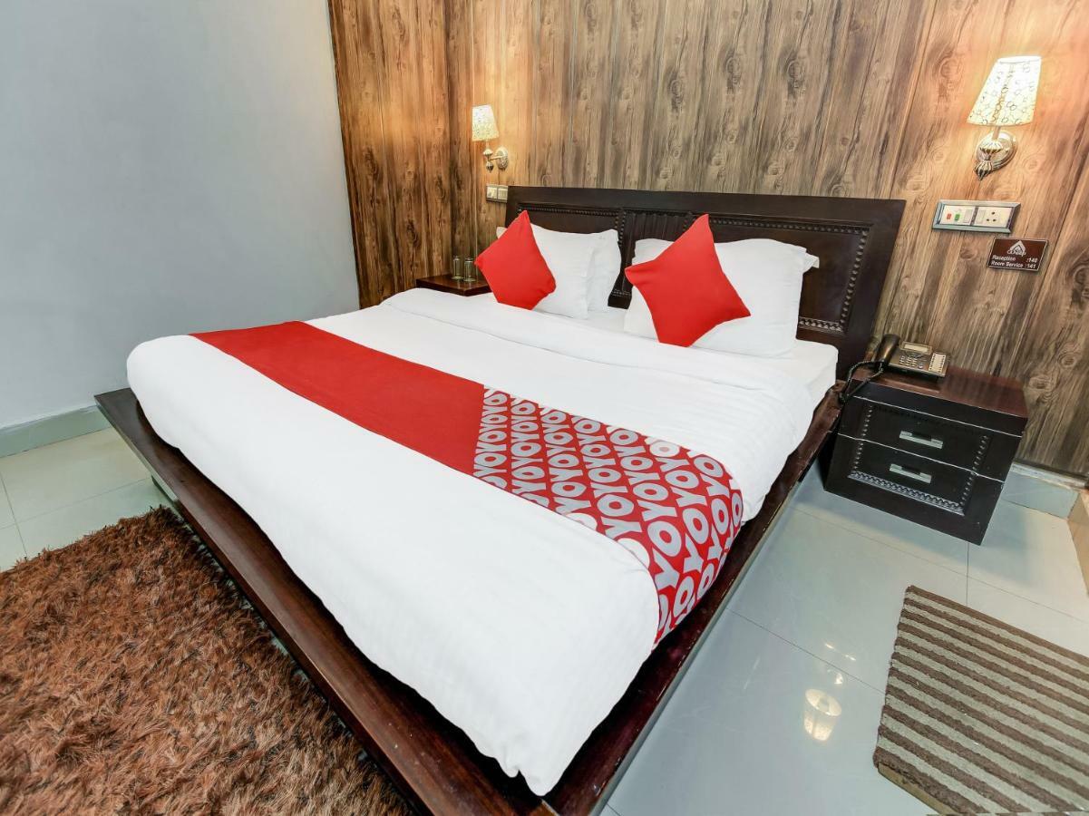Oyo 27999 Hotel Deep Sirsa ภายนอก รูปภาพ
