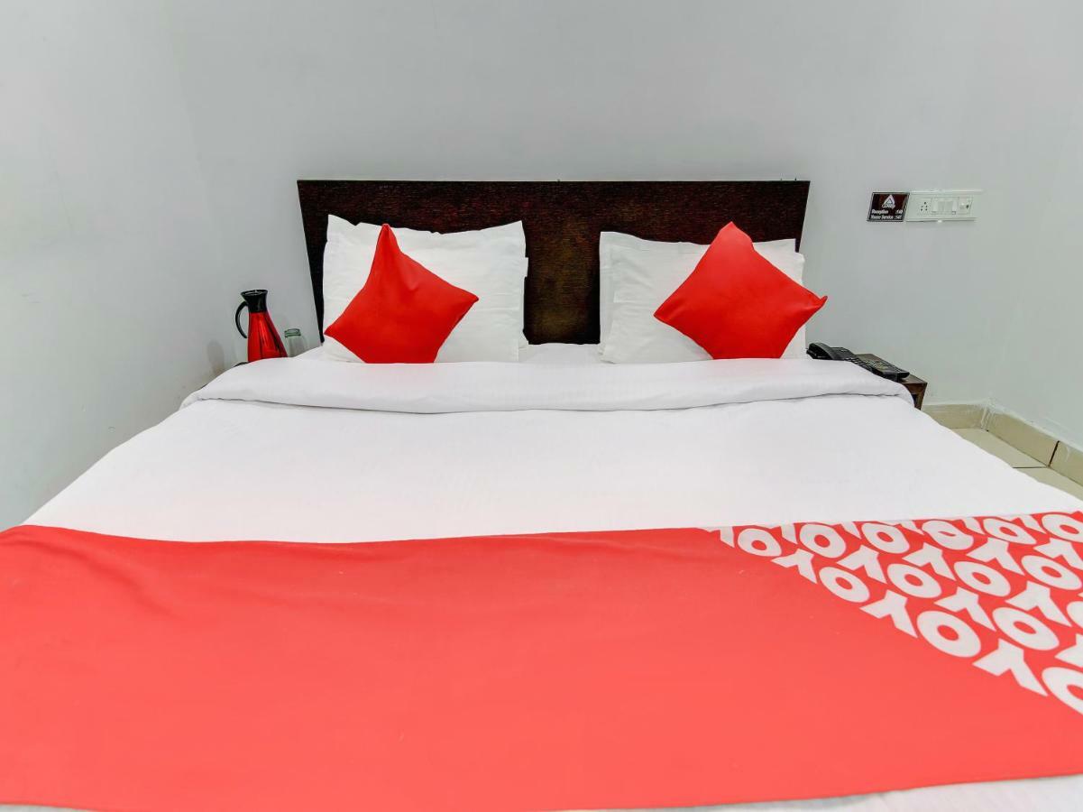 Oyo 27999 Hotel Deep Sirsa ภายนอก รูปภาพ