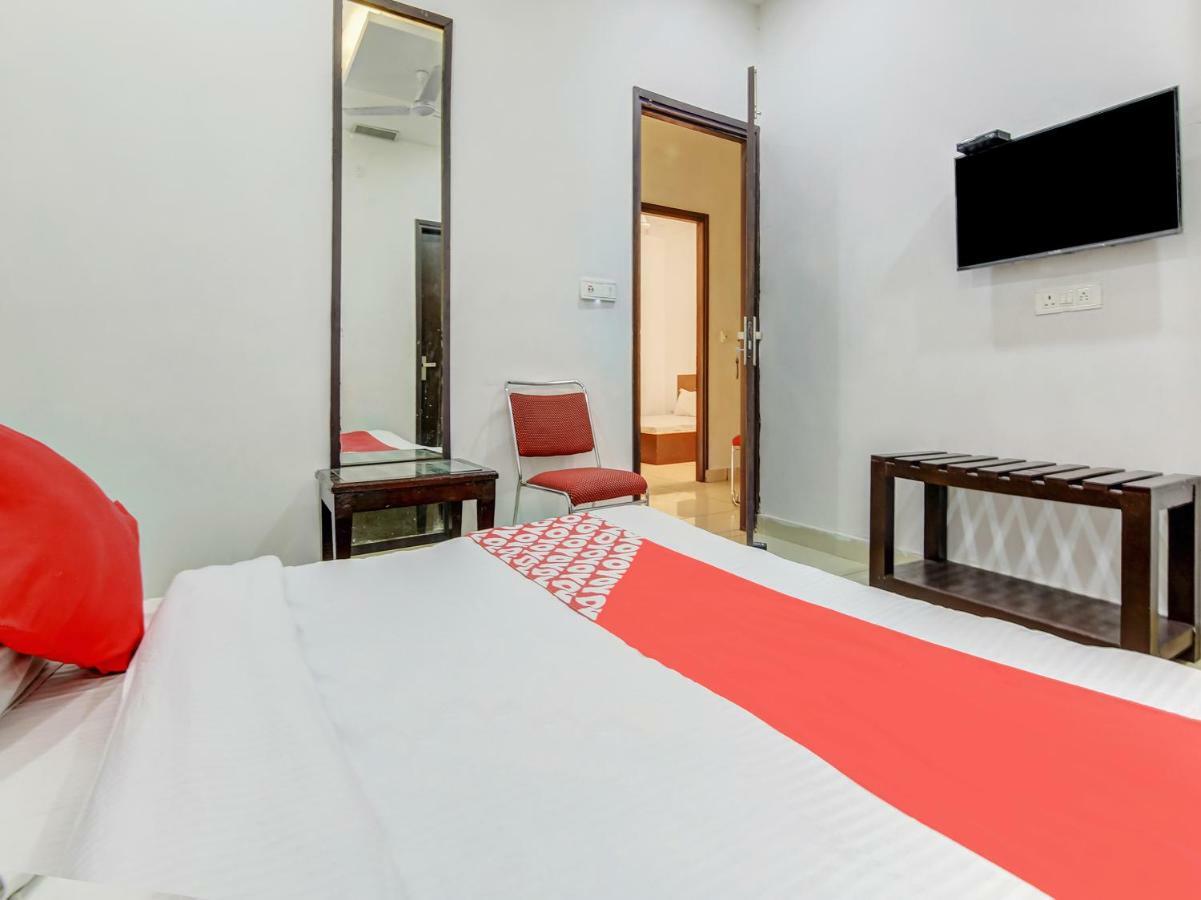 Oyo 27999 Hotel Deep Sirsa ภายนอก รูปภาพ