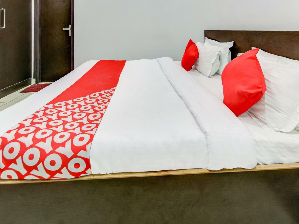 Oyo 27999 Hotel Deep Sirsa ภายนอก รูปภาพ