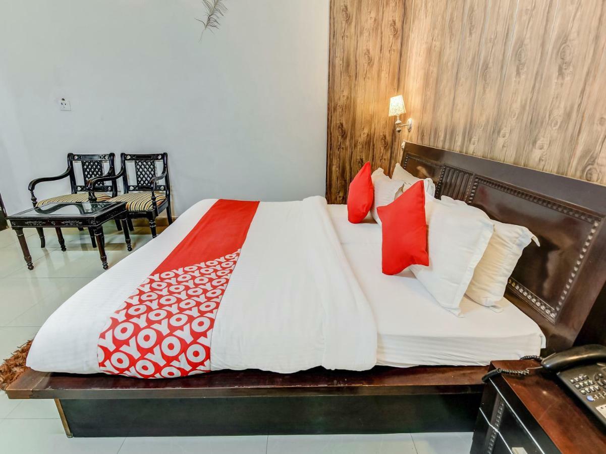 Oyo 27999 Hotel Deep Sirsa ภายนอก รูปภาพ
