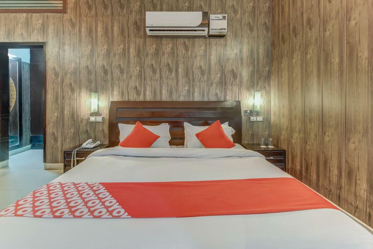 Oyo 27999 Hotel Deep Sirsa ภายนอก รูปภาพ